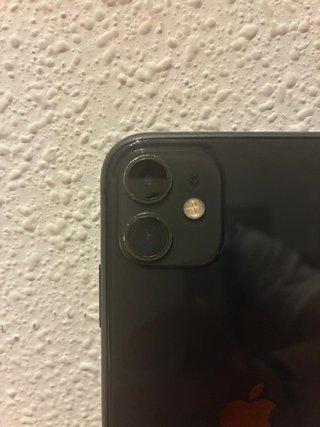iPhone 11 64GB + Accesorios