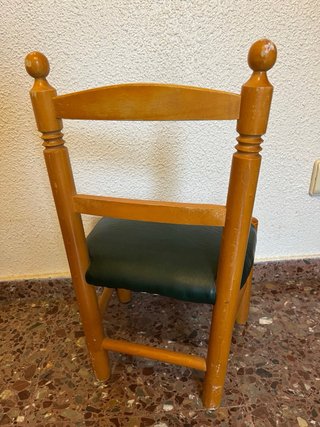 Silla infantil madera vintage asiento piel