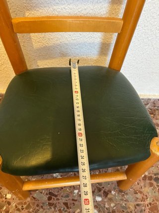 Silla infantil madera vintage asiento piel