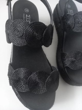 Sandalias plataforma negras MADMAD Talla 38
