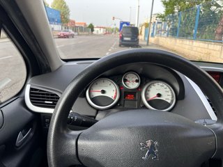 Peugeot 207 HDI 2011