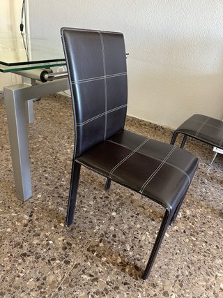 Mesa cristal templado + 4 sillas