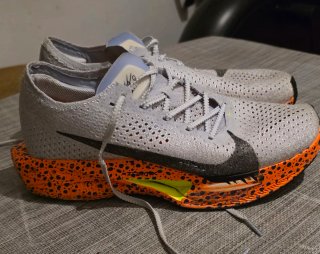 Nike ZoomX Vaporfly 3 Electric Pack