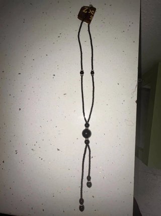 Diferentes collares a 5€ cada uno