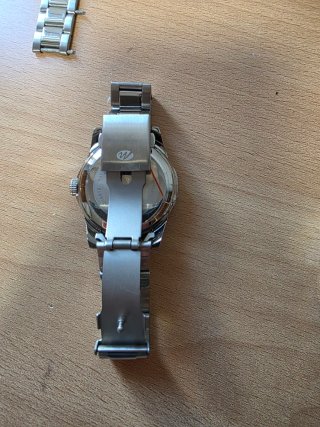 Lote 2 Relojes Marea y Real Madrid