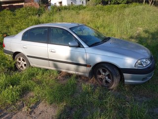 Toyota Avensis 2001