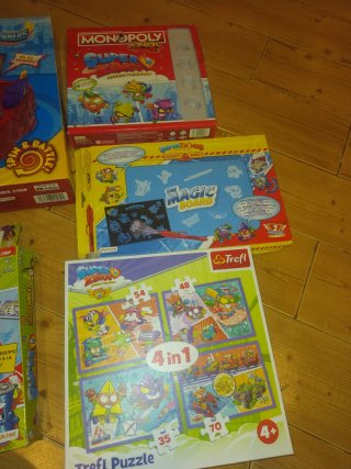 Lote 4 Juegos Superthings y Super Zings 5€ unidad