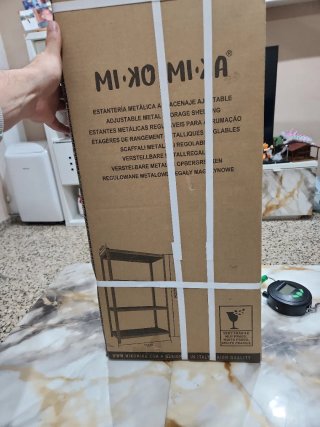 Estantería convertible en mesa