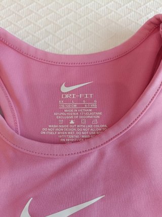 Conjunto Nike Pro niña rosa y negro