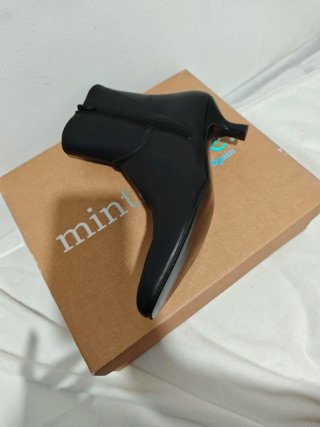 Botines negros de tacón
