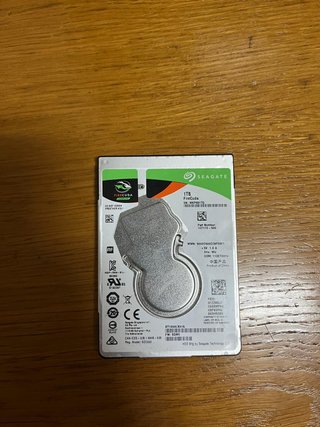 Seagate FireCuda 1TB SSHD 2.5” SATA