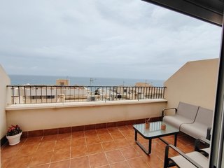 Casa tipo duplex con vistas al mar