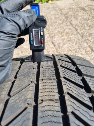 Continental 245/45R19 invierno