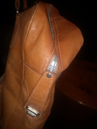 Bolso viaje de cuero con ruedas. Vintage. Zapatero