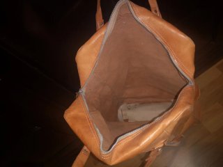 Bolso viaje de cuero con ruedas. Vintage. Zapatero