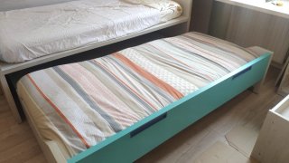 Cama juvenil con cajones
