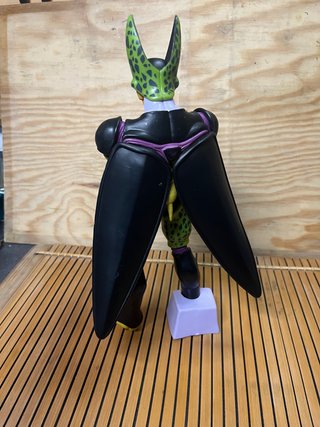 Figura Cell Imperfecto Dragon Ball Z