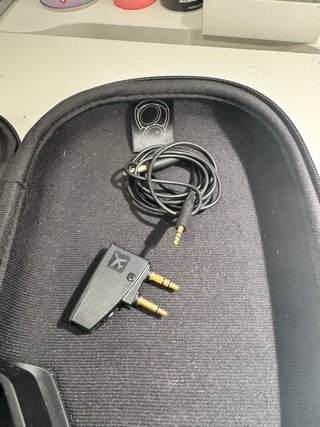 Bose QuietComfort 35 con estuche precio negociable