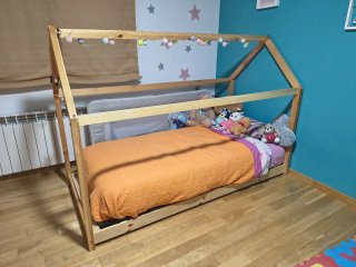 Cama infantil madera pino casa. 206x98x142cm