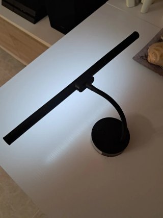 Lámpara LED de escritorio negra