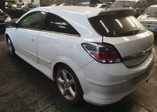 Despiece Opel Astra GTC