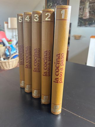 Enciclopedia de cocina 5 tomos. Buen estado