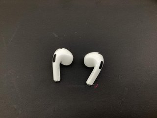 in-ear apple airpods 3 gen