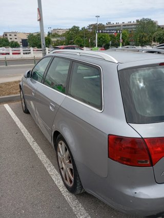 Audi A4 Gris