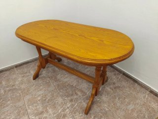 Mesa de comedor de madera maciza