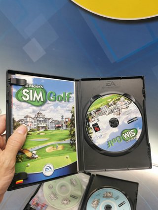 Lote 2 videojuegos PC, Los Sims, animales a raudales + Sim Golf