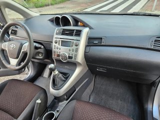 Toyota Verso 2012