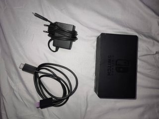 Nintendo Switch + 2 Jogos