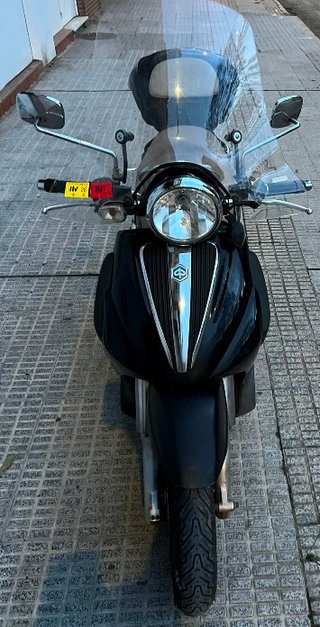 Moto Piaggio Beverly 500cc Cruiser Scooter