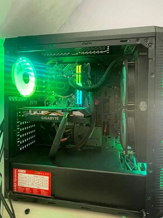 PC Gaming Refrigeración Líquida, dos monitores