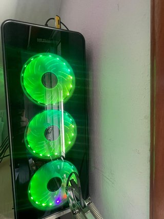 PC Gaming Refrigeración Líquida, dos monitores
