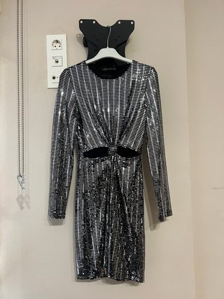 Vestido fiesta Zara Talla S plateado