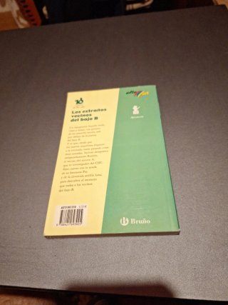 Los extraños vecinos del bajo B