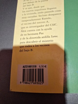 Los extraños vecinos del bajo B