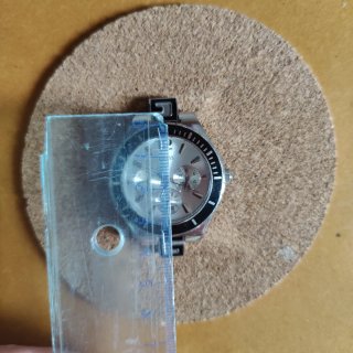 Reloj Guess Mujer Esfera Plateada.
