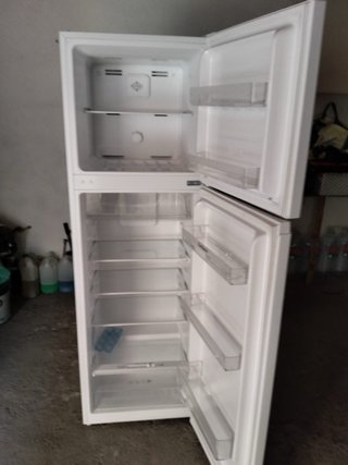Nevera blanca como nueva
