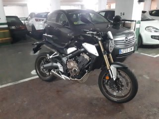 Honda CB 650 R Negra