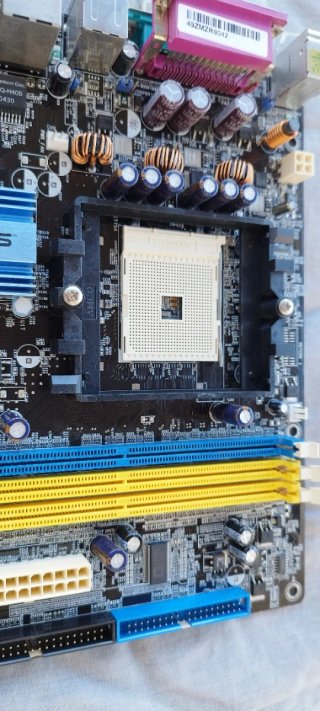 Placa Base ASUS K8V SE Deluxe