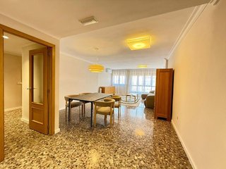 Piso en alquiler en Avda. de Abril. - 9 de octubre en Sagunto