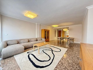 Piso en alquiler en Avda. de Abril. - 9 de octubre en Sagunto