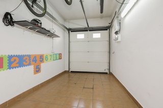 Casa adosada en venta en Zubia (La)