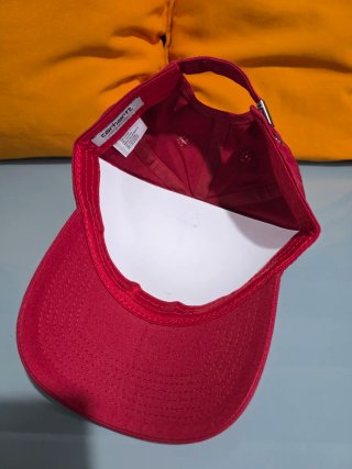 Gorra Carhartt Rojo burdeo ajustable nueva