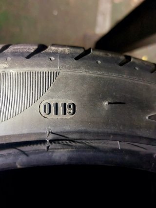Neumáticos 255/30/20