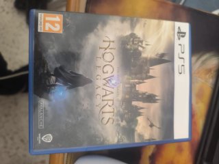 PS5 700GB con 4 juegos y caja original