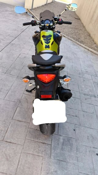 Suzuki SFV650 Gladius Negra/Verde