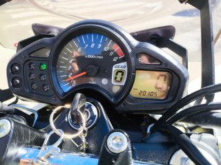Suzuki SFV650 Gladius Negra/Verde